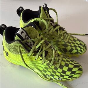 Under Armour Green and Black Sneakers with Geometric Design
